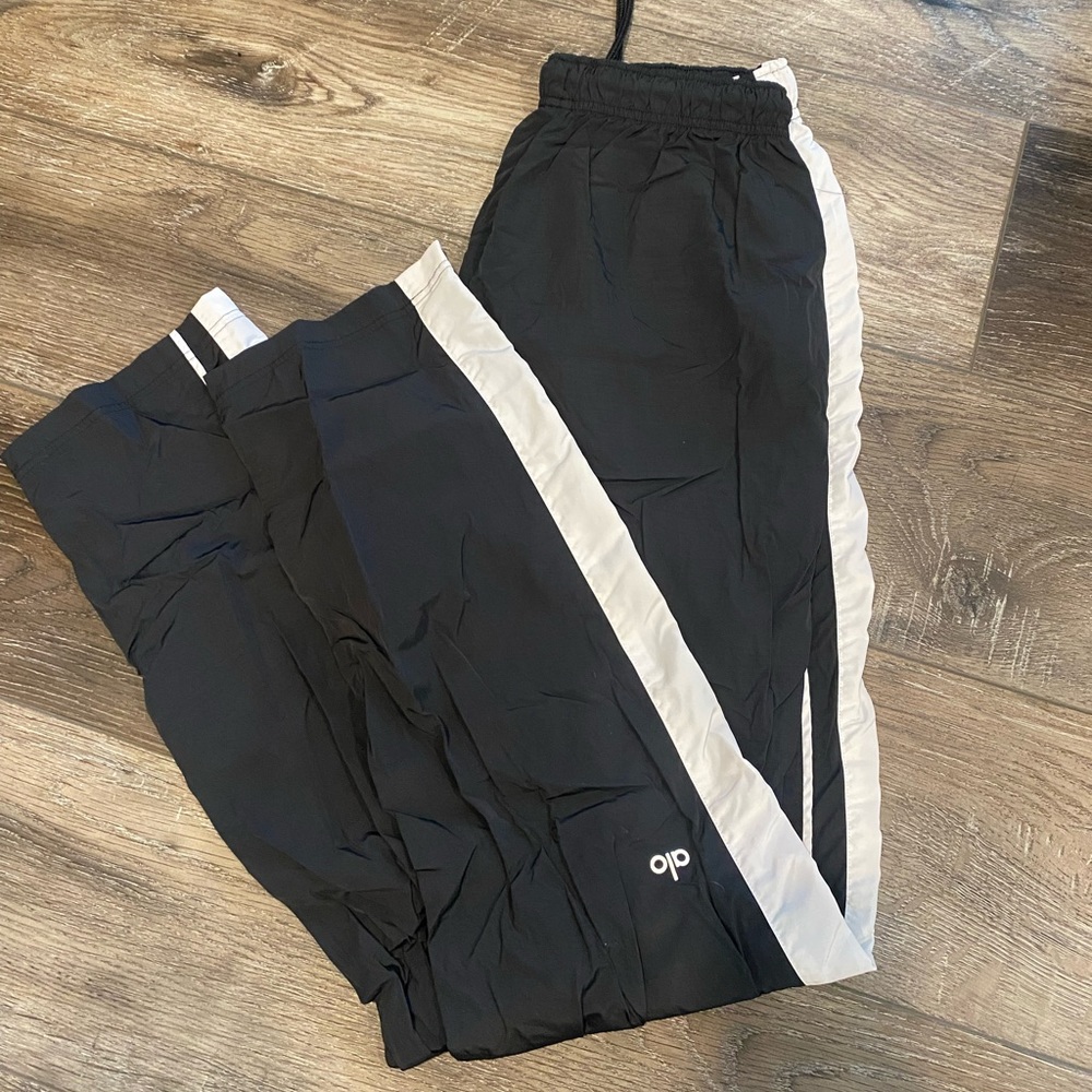Alo yoga track pants